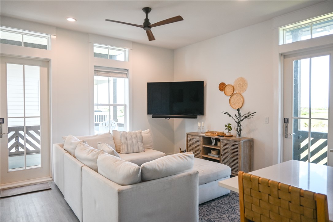 180 Spanish Dagger Property Photo 6