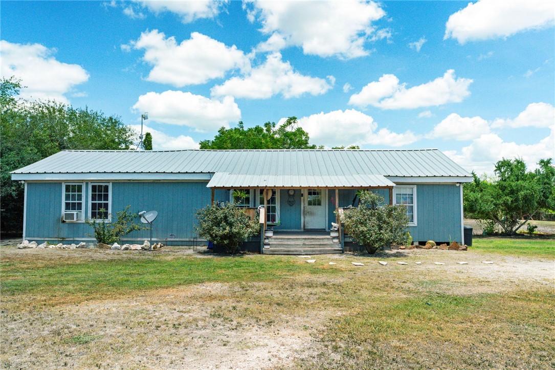 312 County Road 3031 Property Photo 1