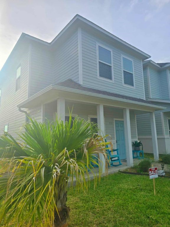 132 Lavaca Property Photo 1