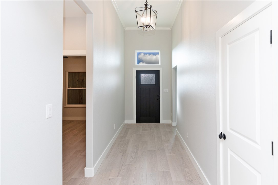 2429 Manuel Property Photo 2