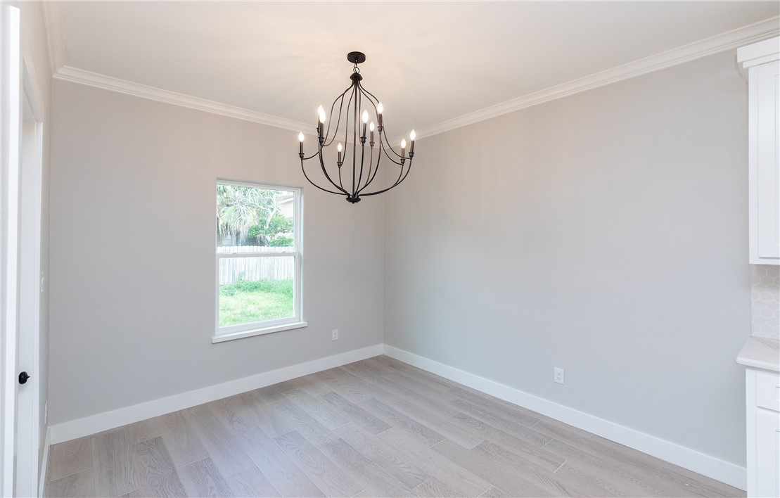 2429 Manuel Property Photo 7