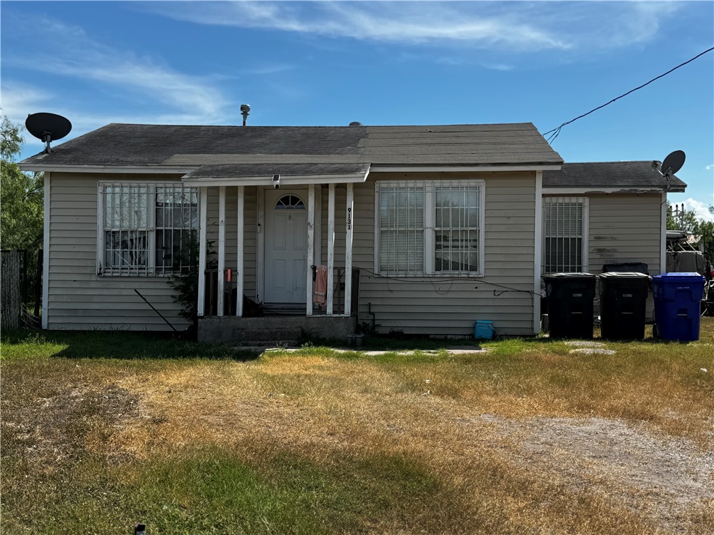 9131 Caroline Property Photo 1