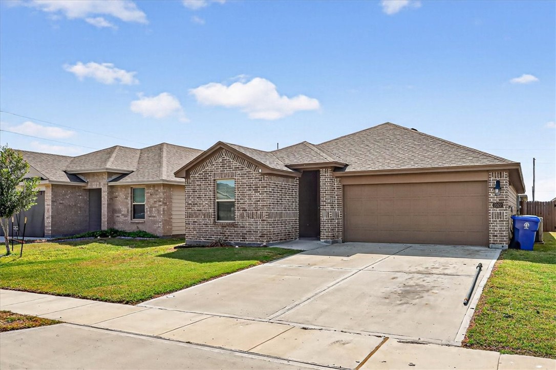 2322 Sky Crest Dr Property Photo 1