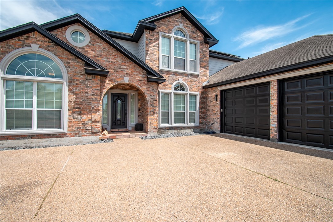 7461 Lake Micala Dr Property Photo 3