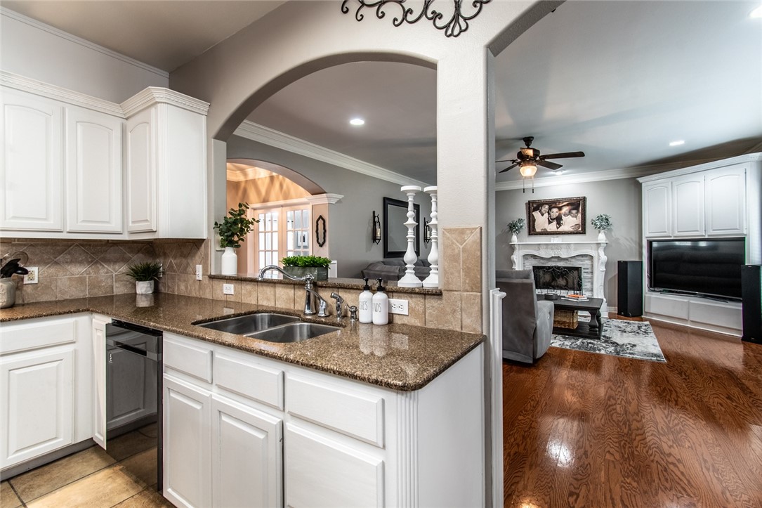 7461 Lake Micala Dr Property Photo 12