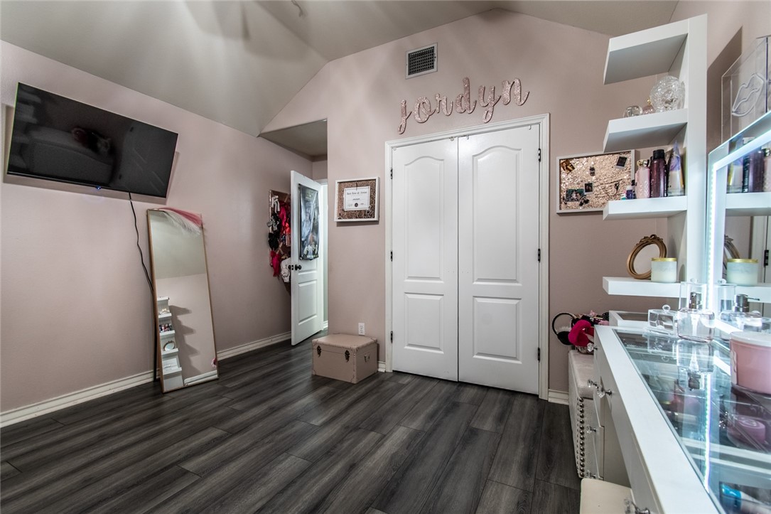 7461 Lake Micala Dr Property Photo 32