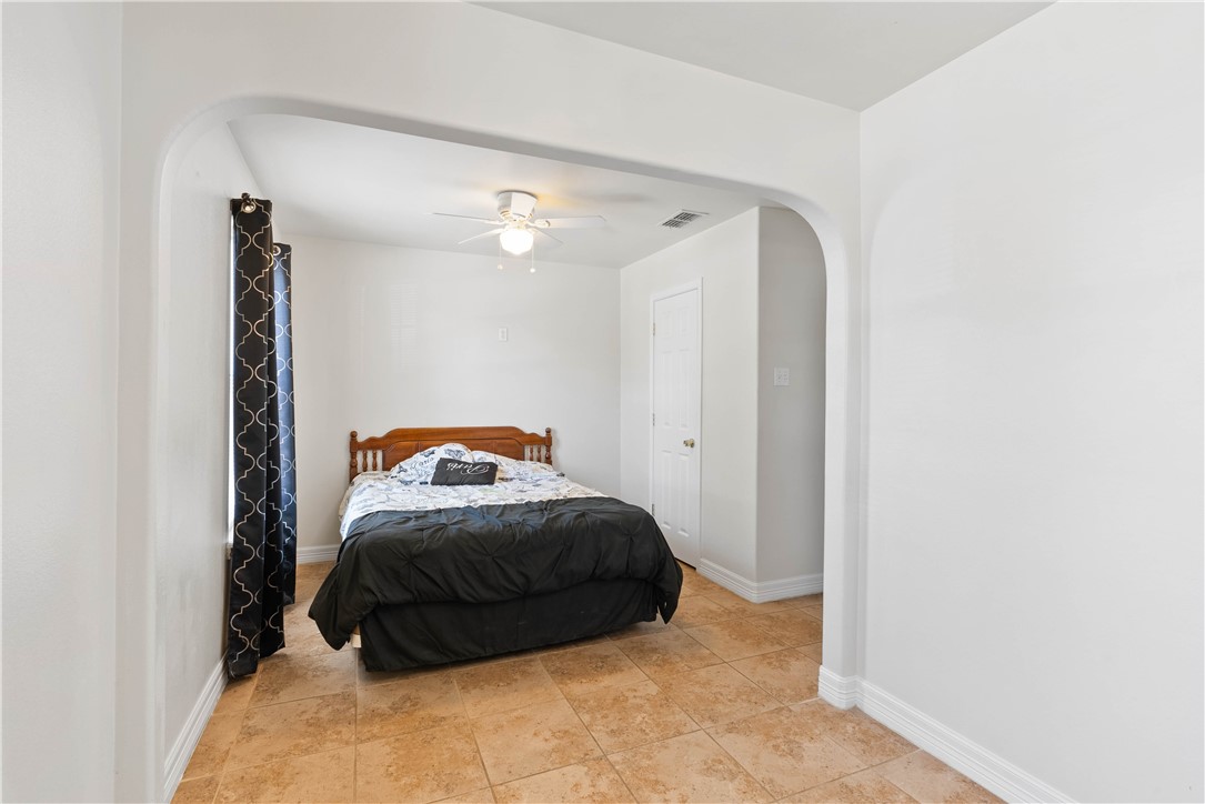 1126 Green Willow Dr Property Photo 10