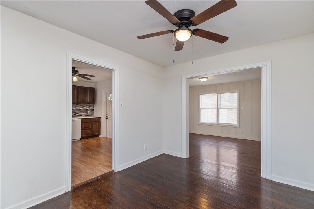 609 Pennington Dr Property Photo 6