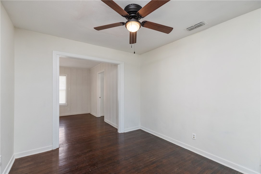 609 Pennington Dr Property Photo 7