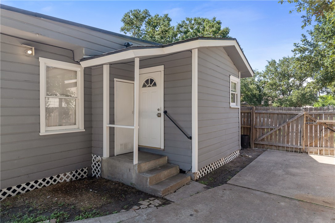 609 Pennington Dr Property Photo 31