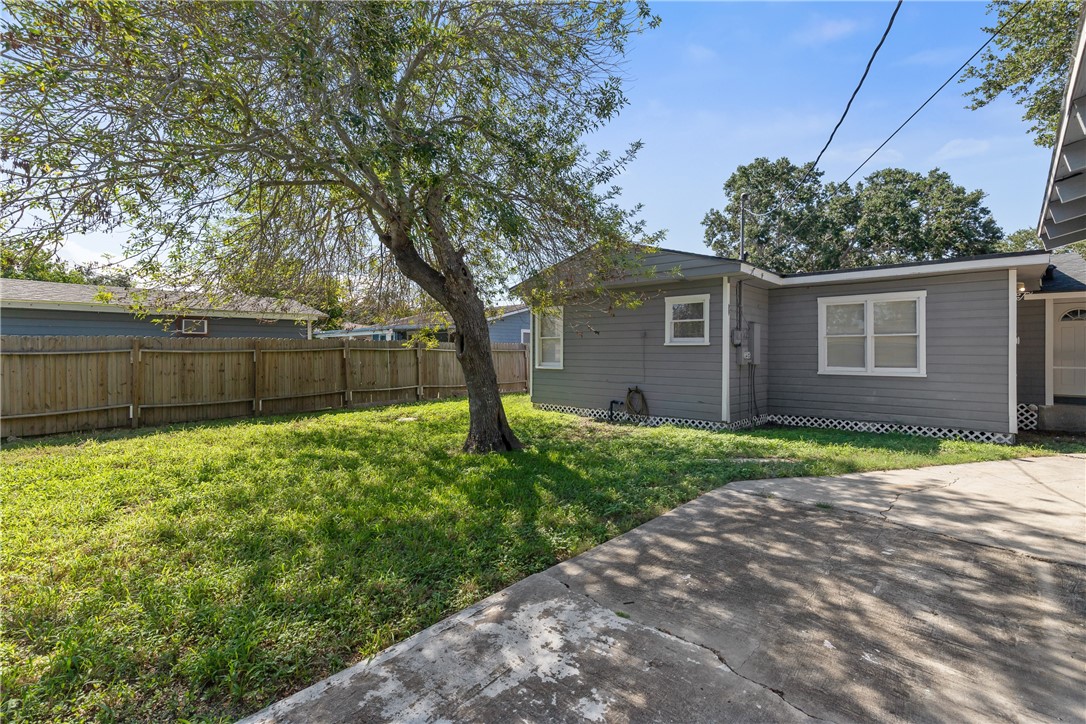 609 Pennington Dr Property Photo 33