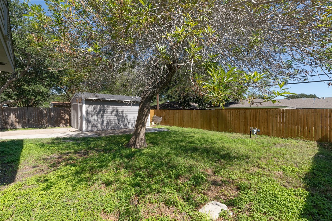 609 Pennington Dr Property Photo 35