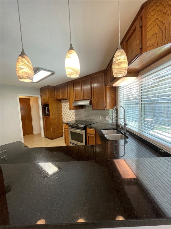 3125 Dunbarton Oak St Property Photo 4