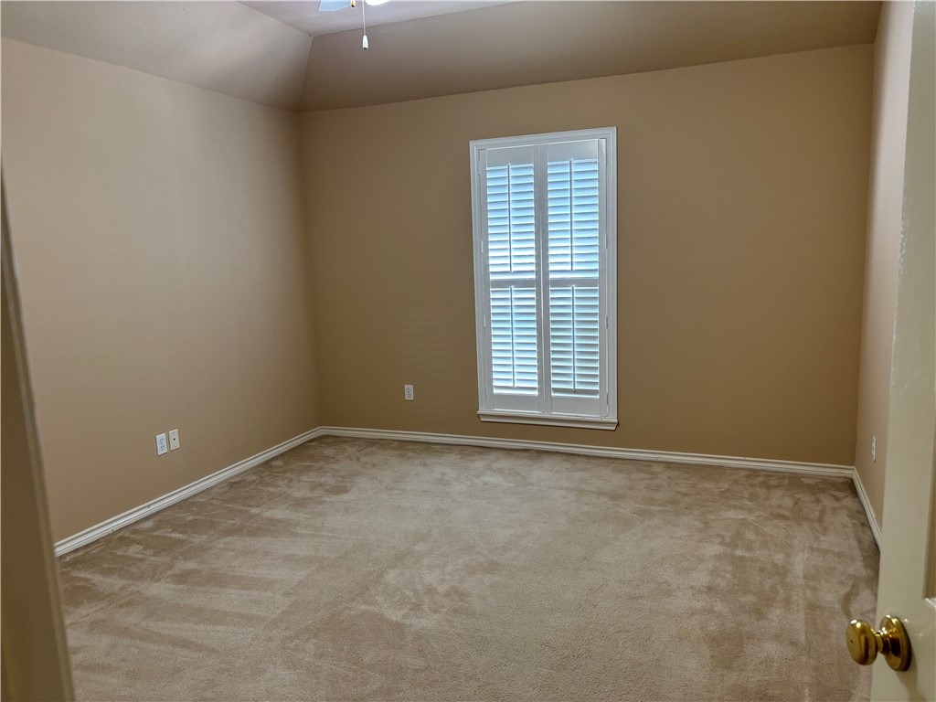 6709 Pembrock Property Photo 10