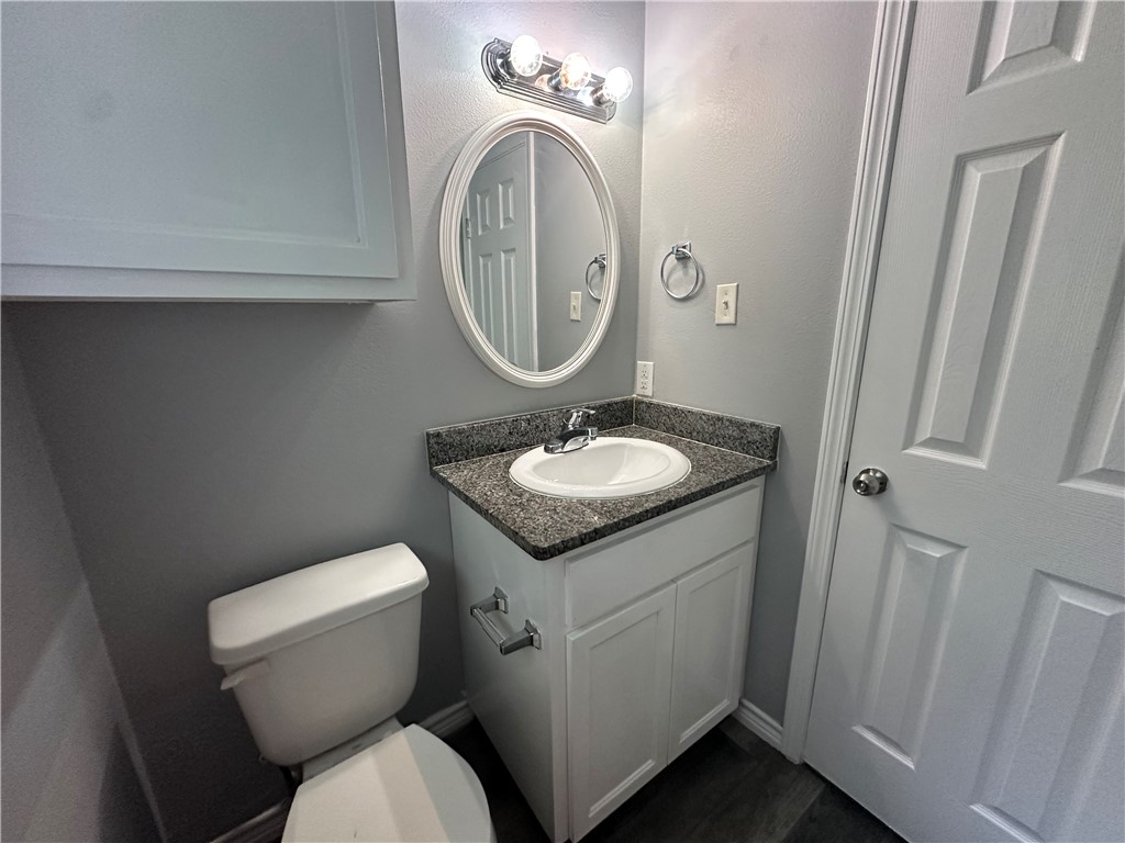 2563 Live Oak St Property Photo 26