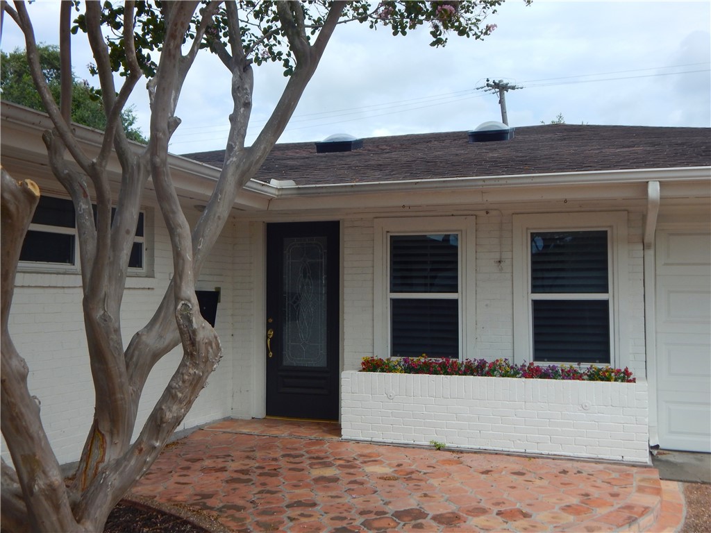 302 Dolphin Pl Property Photo 27