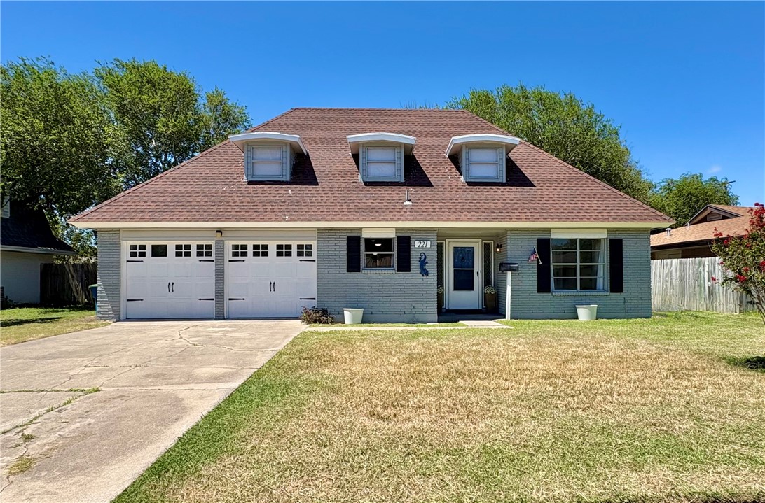 221 Ghent Pl Property Photo 1