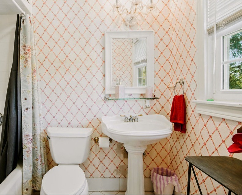 909 E Market St Property Photo 16