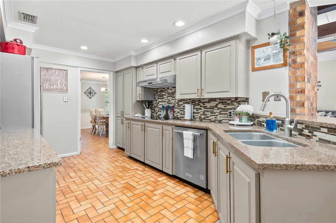 1934 Chandler Pl Property Photo 12