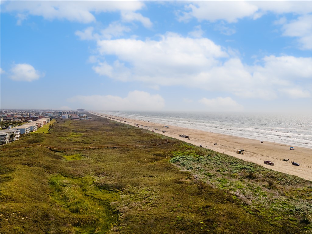 2900 On The Beach Property Photo 8