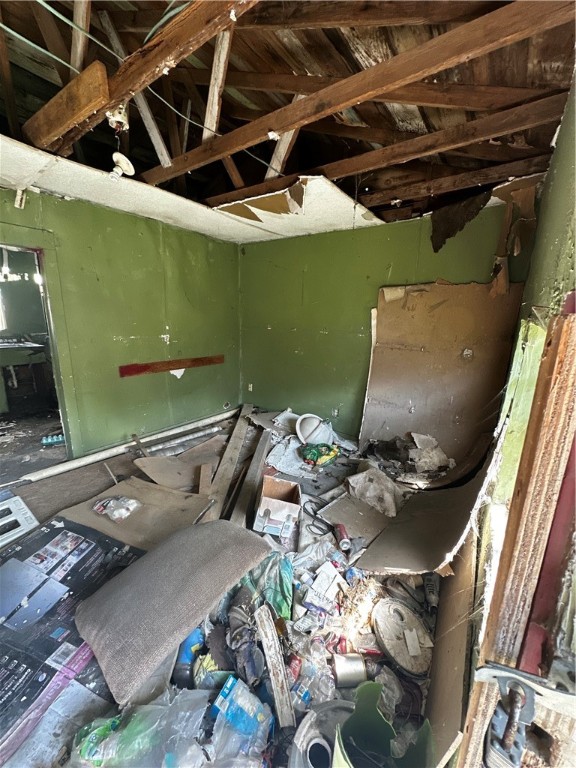 943 Chapa St Property Photo 5