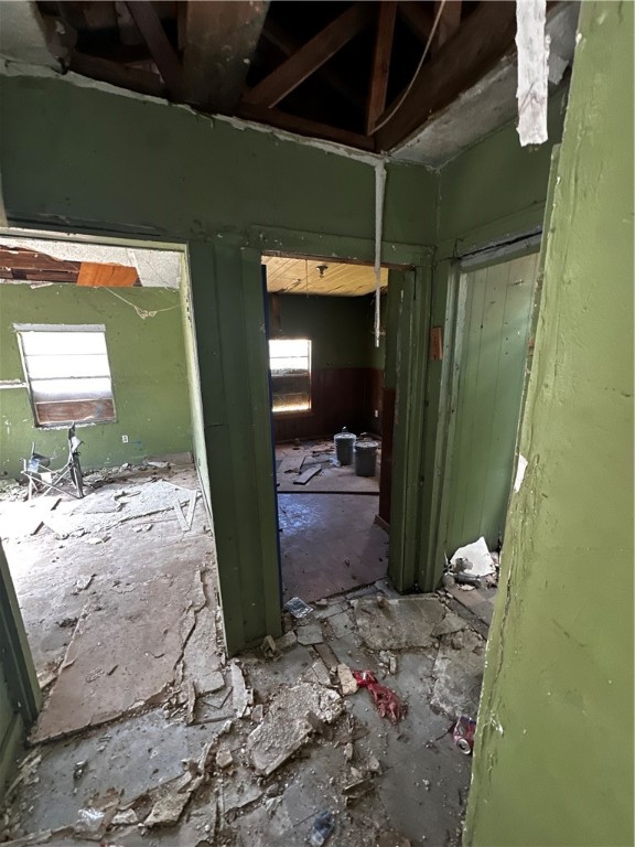 943 Chapa St Property Photo 7