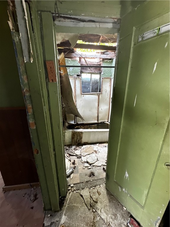 943 Chapa St Property Photo 8