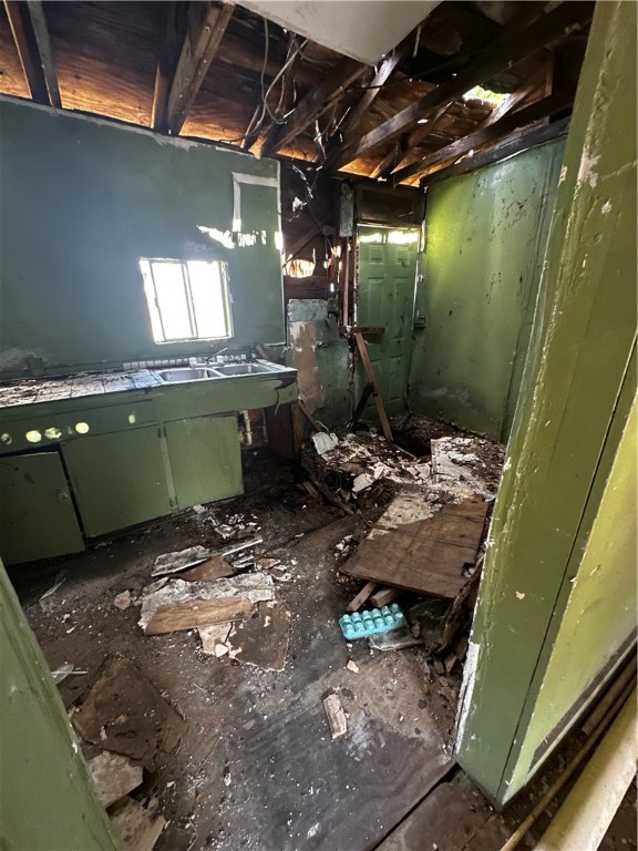 943 Chapa St Property Photo 9