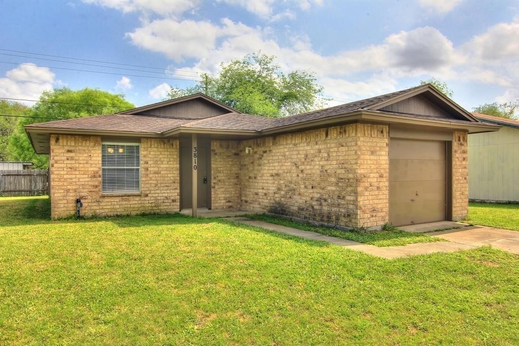 3810 Brookhill Dr