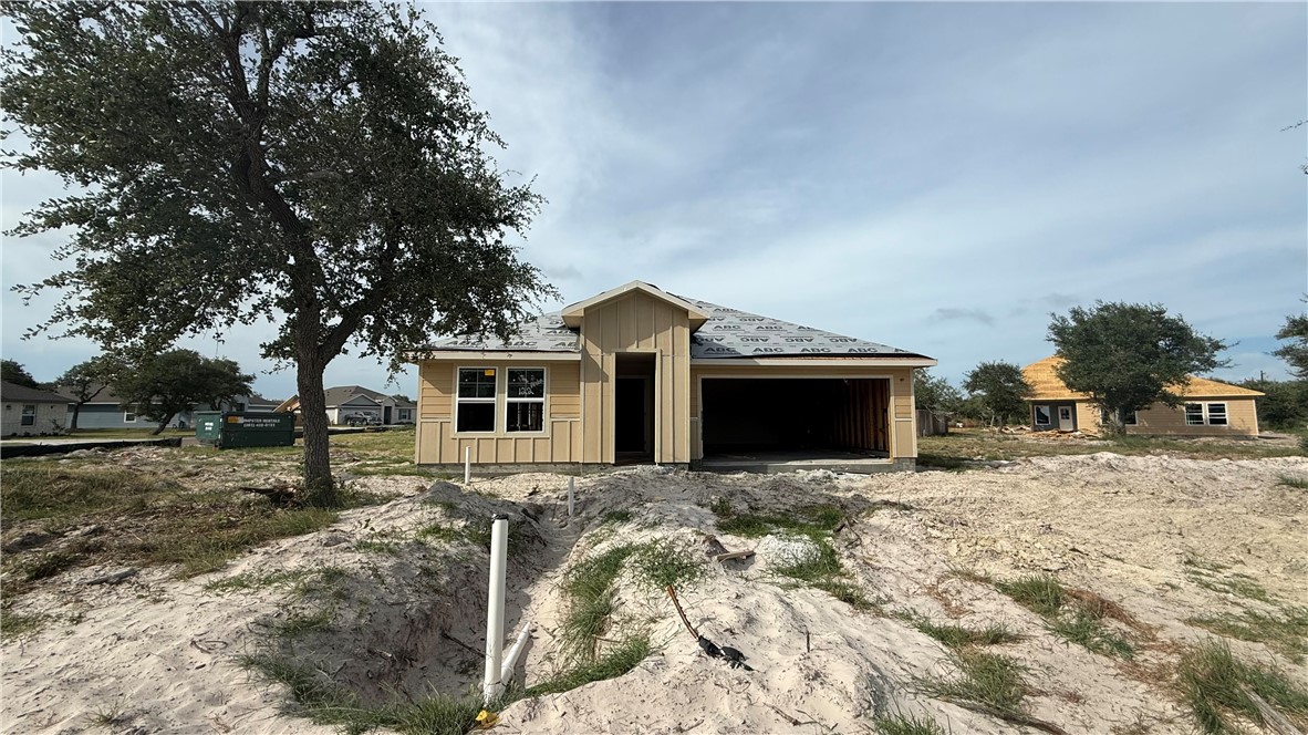 122 Aruba Dr Property Photo 1