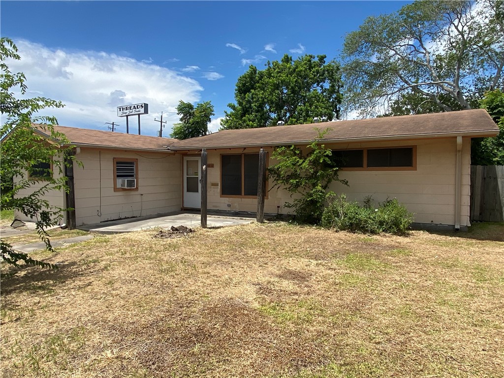 4810 Janssen Dr Property Photo 1