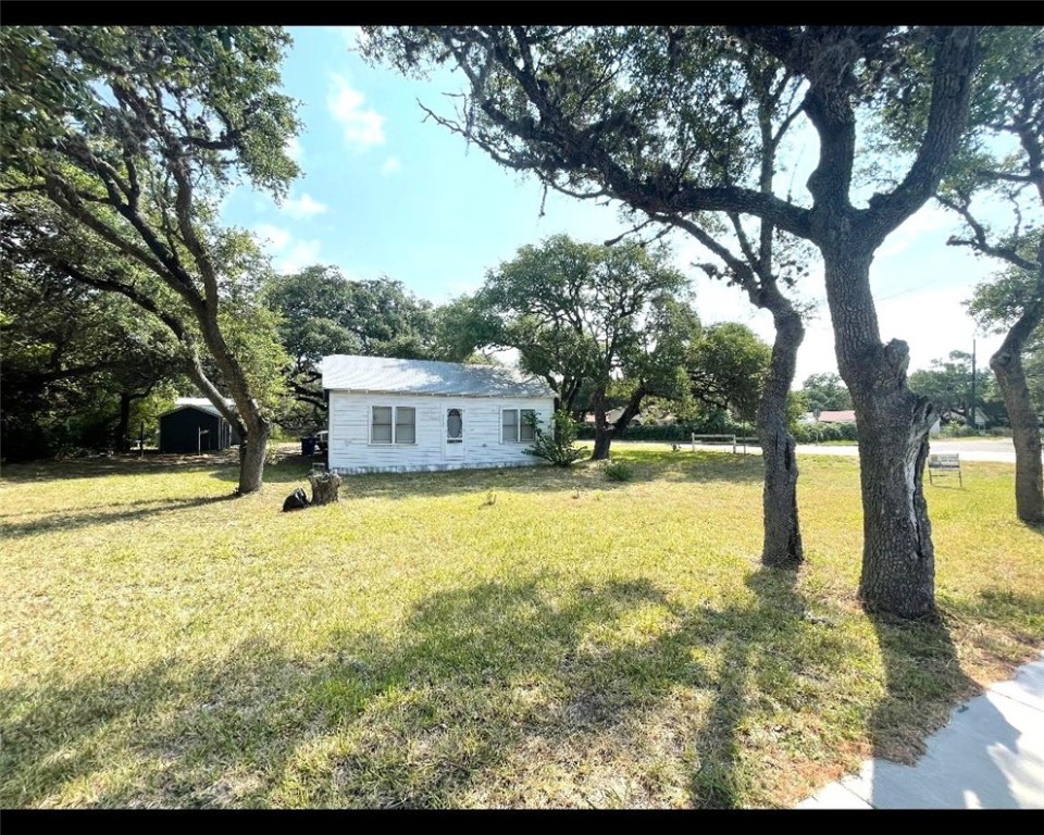2010 4th St Property Photo 1