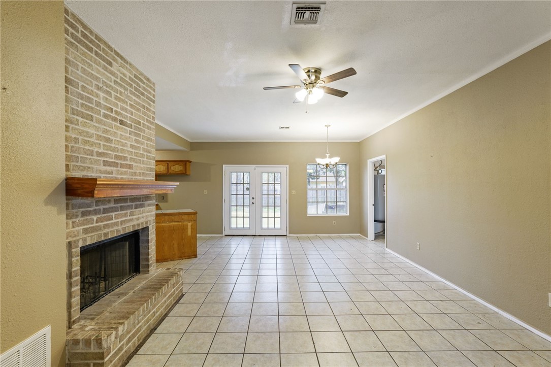 1205 Wyoming St Property Photo 4