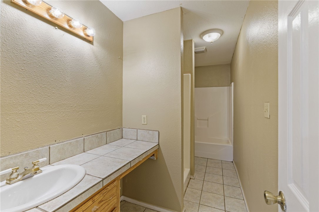 1205 Wyoming St Property Photo 10