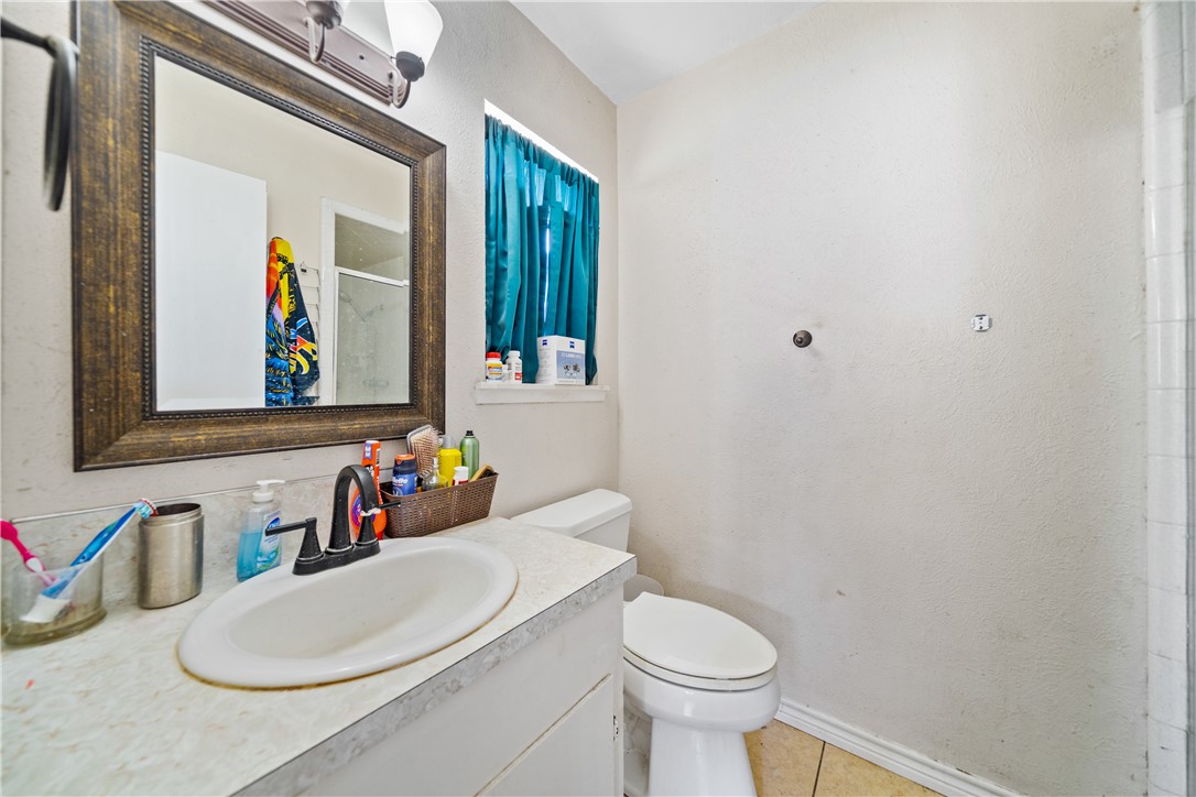 809 S 24th St Property Photo 16
