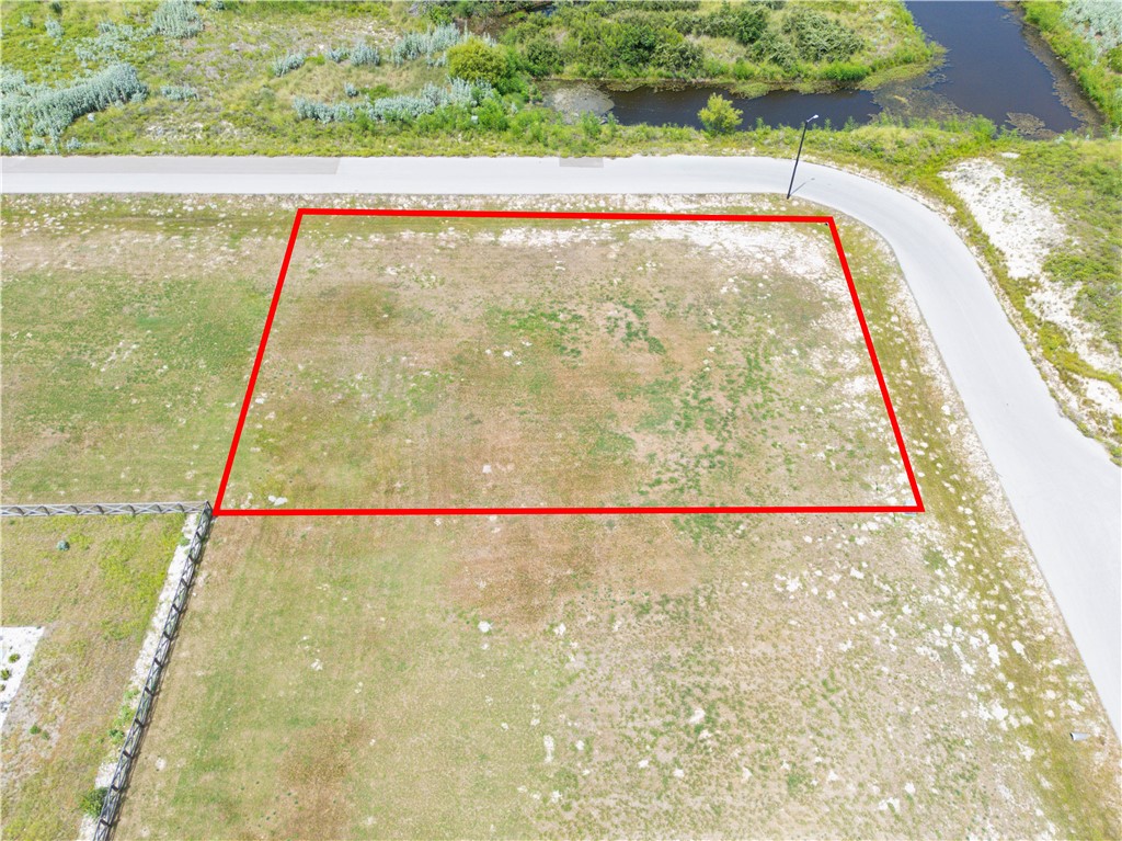 2105 Arabian Dr Property Photo 4