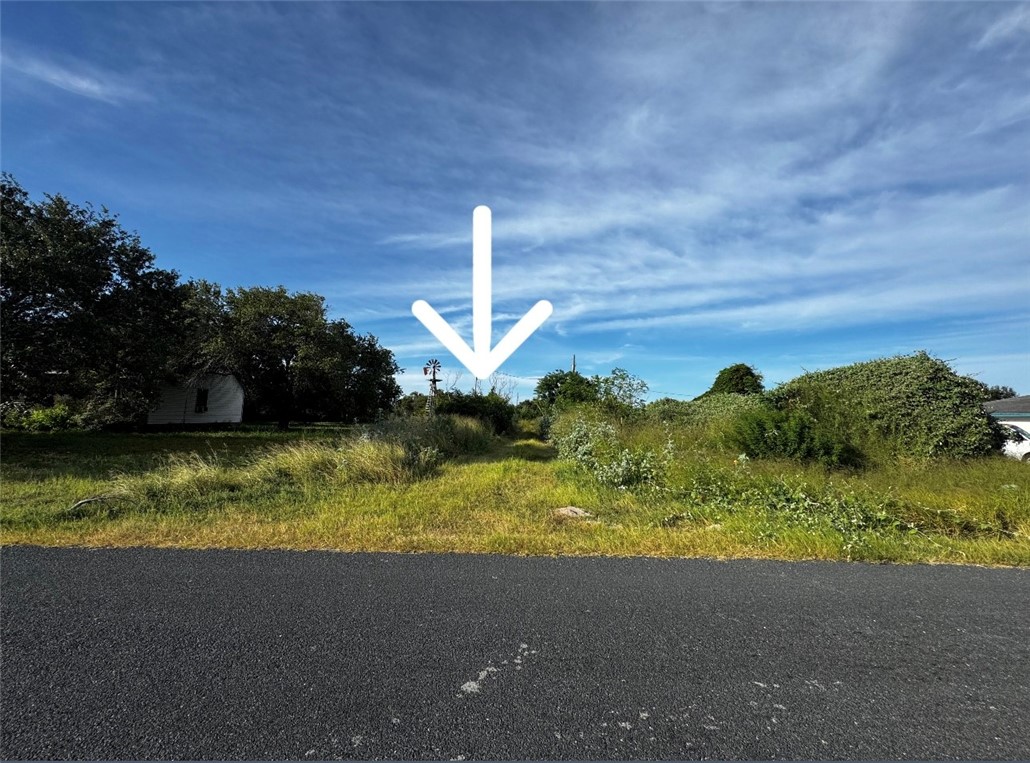 1922-1930 Sunglo Dr Property Photo 2