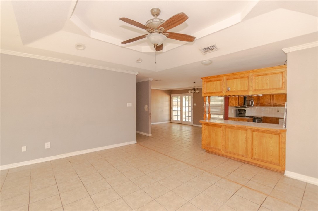 243 Melanie Property Photo 2