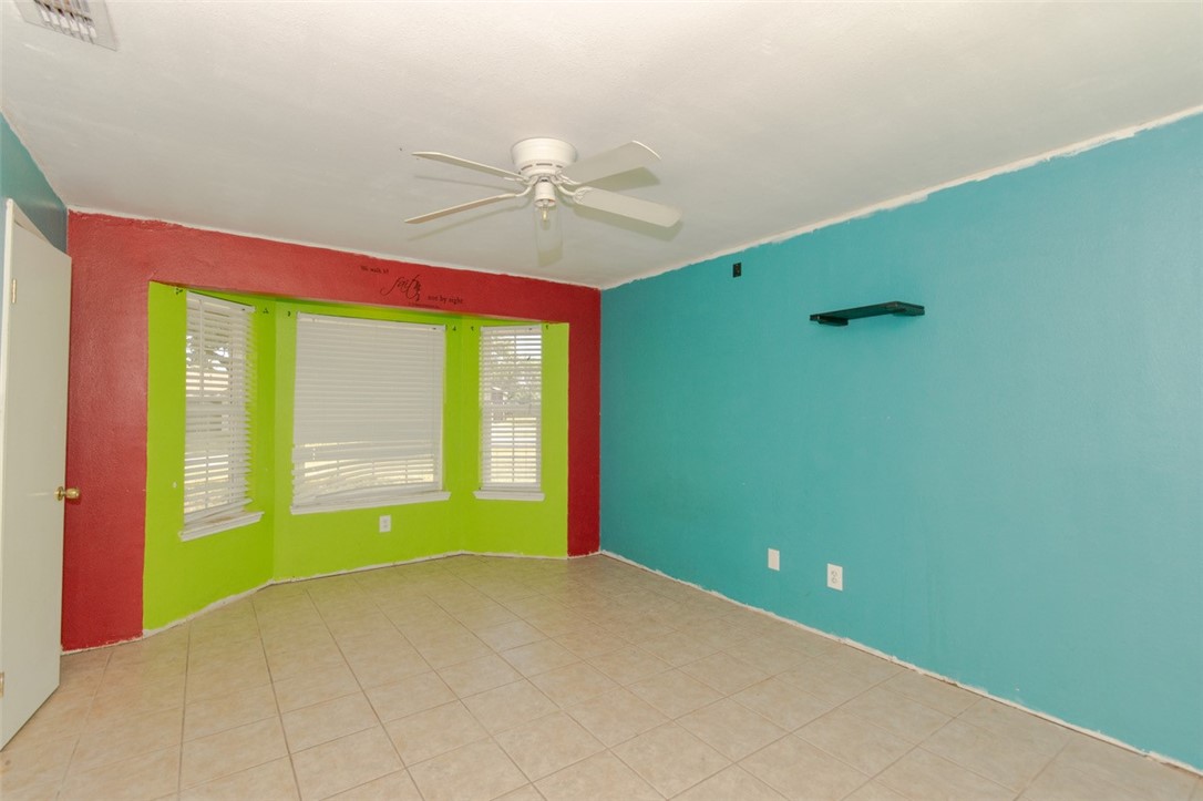 243 Melanie Property Photo 10