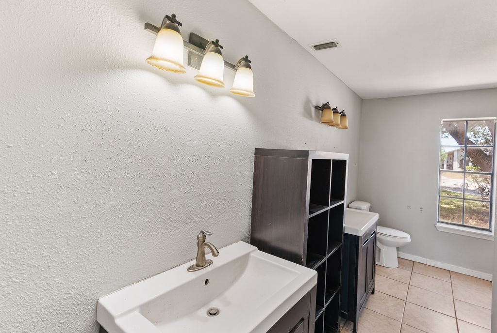 6309 Wimbledon St Property Photo 14