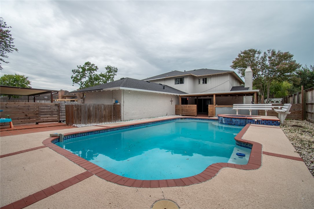 5313 River Oaks Dr Property Photo 9