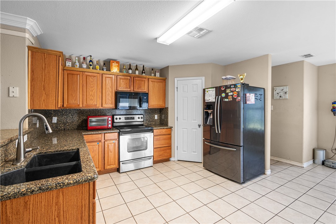 2309 Starglow Dr Property Photo 7