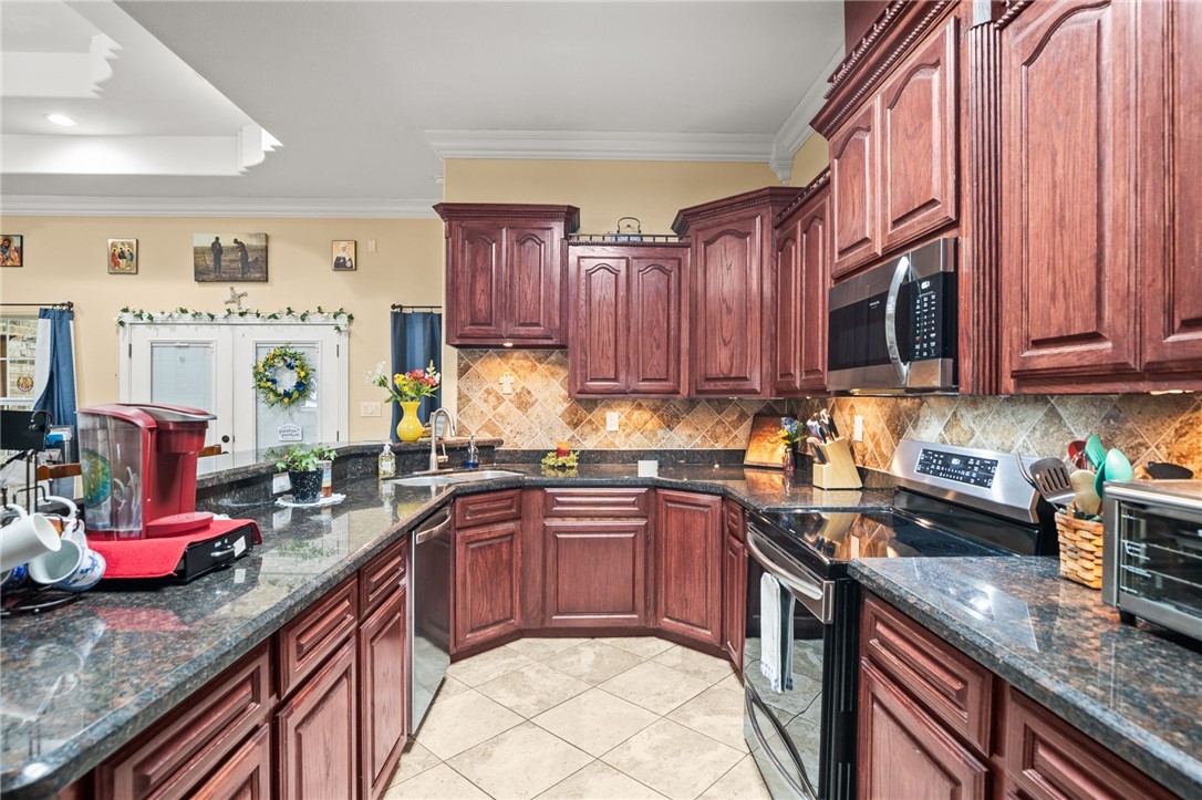 4409 Masters Dr Property Photo 12