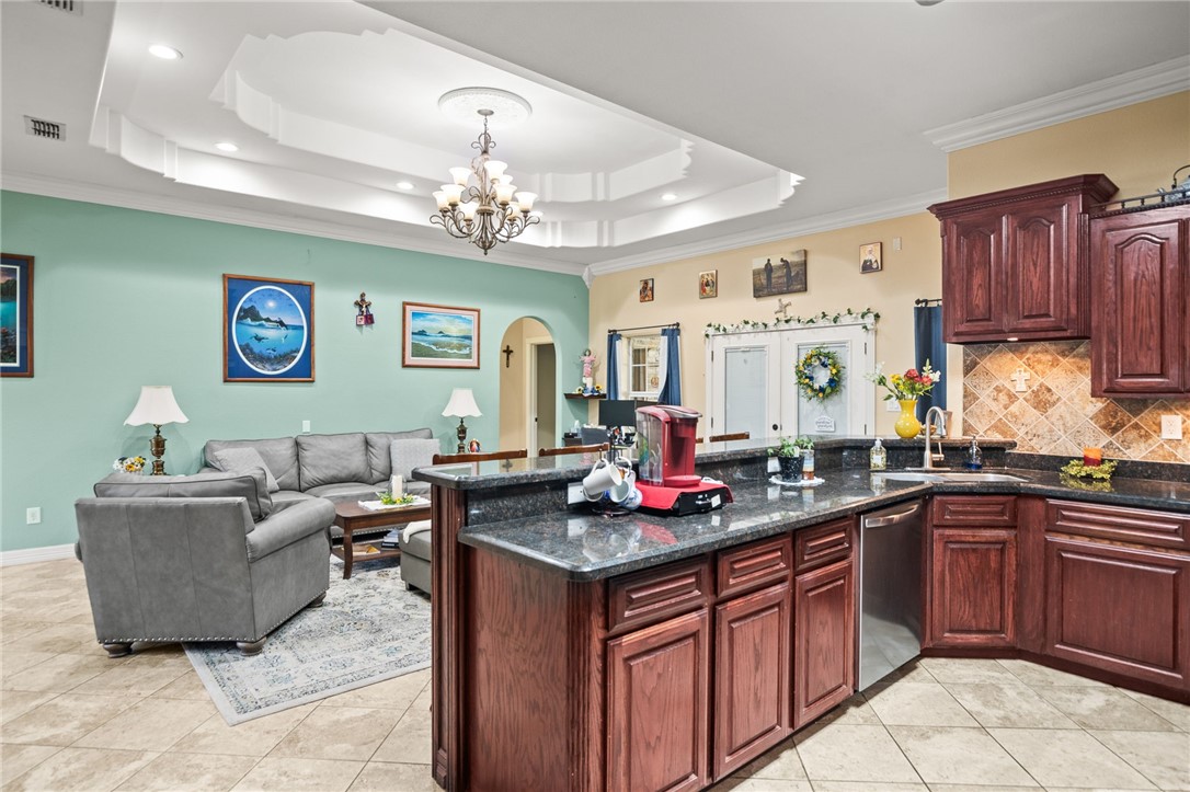 4409 Masters Dr Property Photo 14