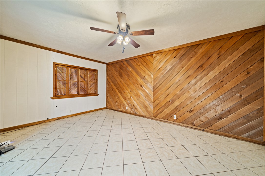 2003 Oklahoma St Property Photo 8