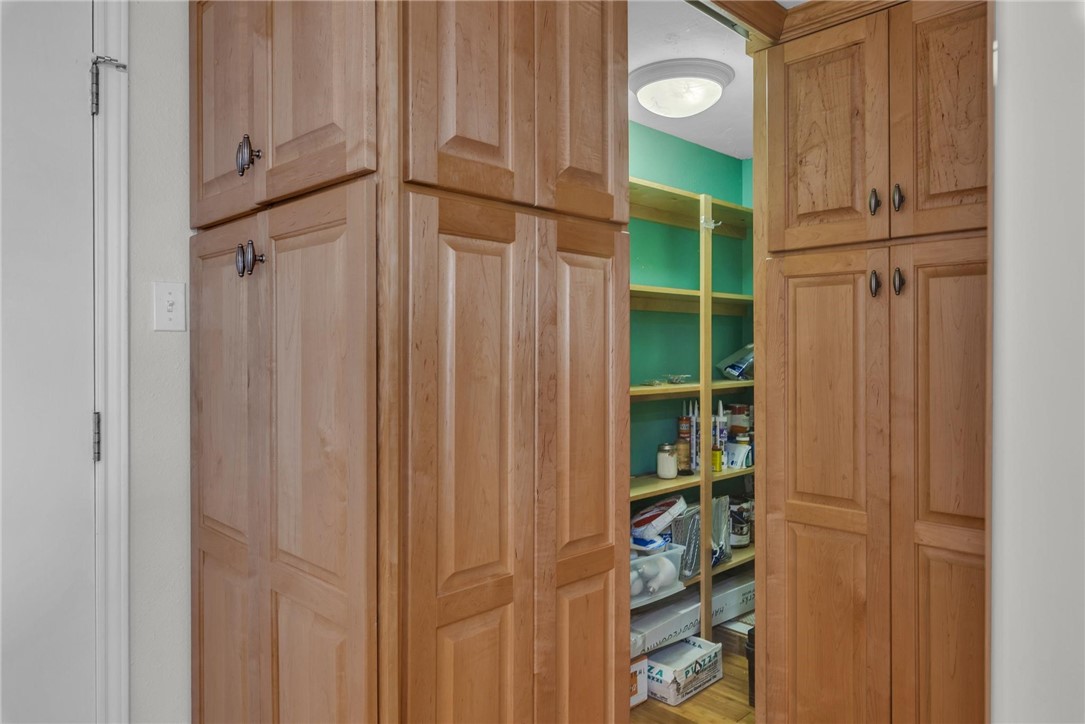 15002 Windward Dr 401 Property Photo 12