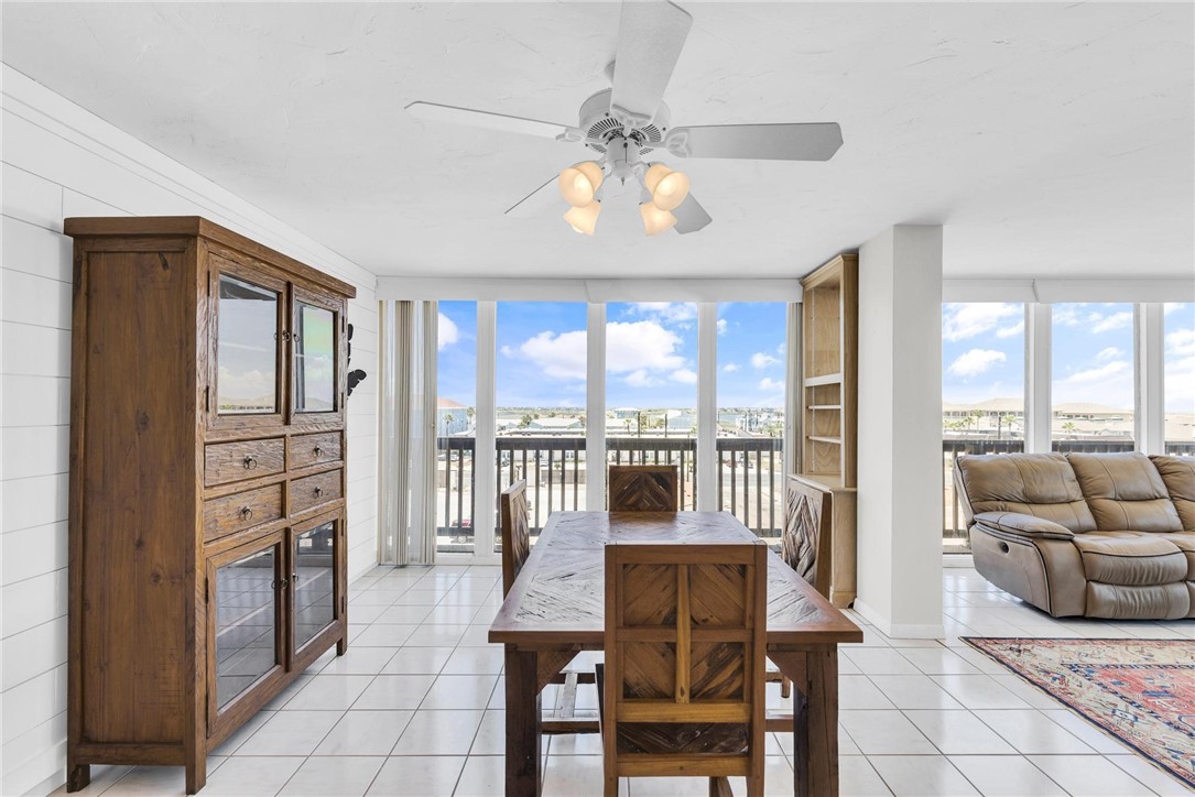 15002 Windward Dr 401 Property Photo 15