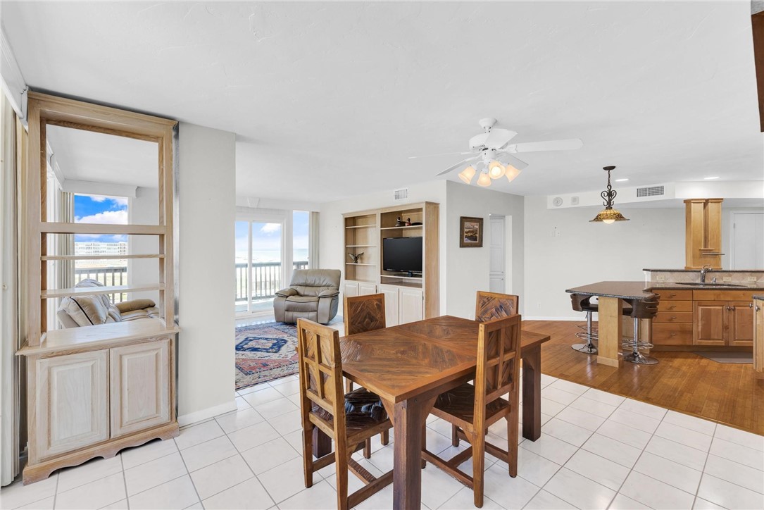 15002 Windward Dr 401 Property Photo 16