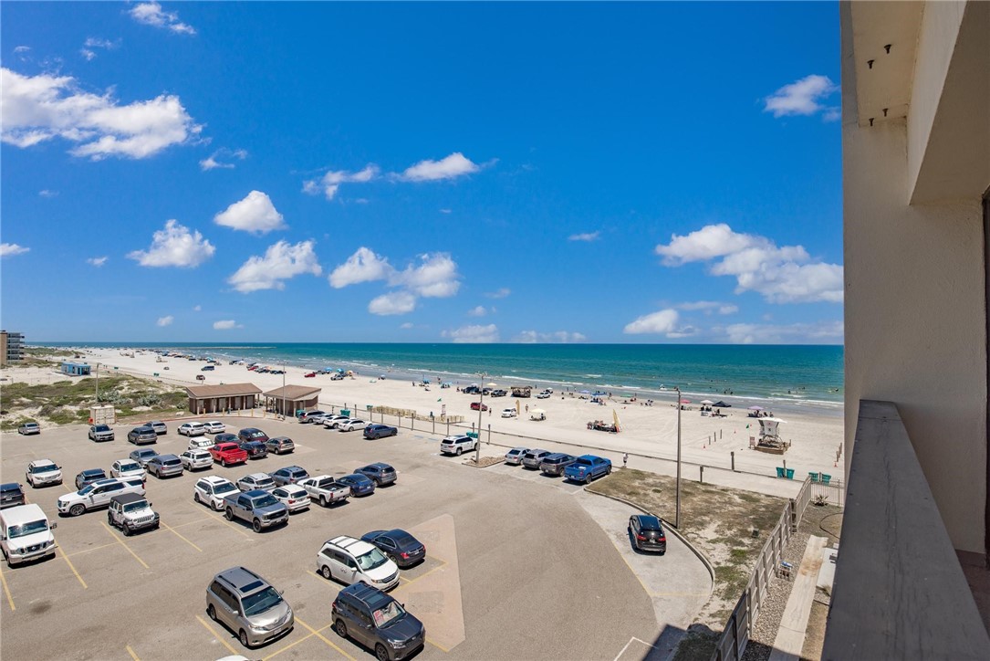 15002 Windward Dr 401 Property Photo 28