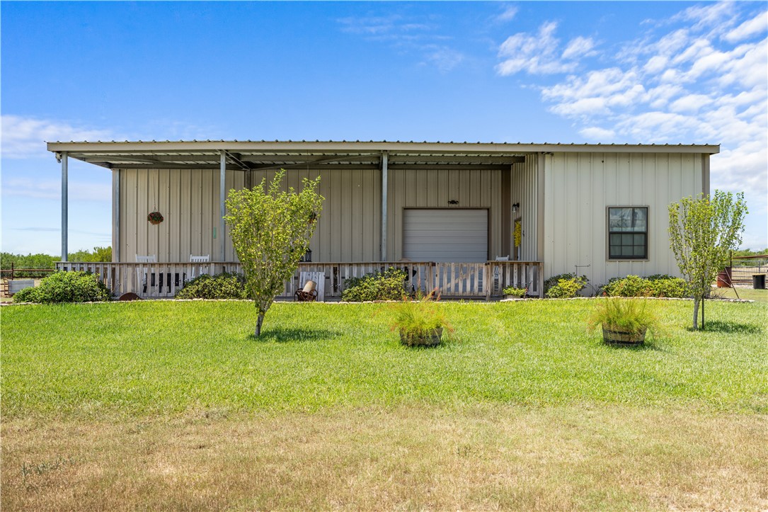 4127 Fm 799 Property Photo 1